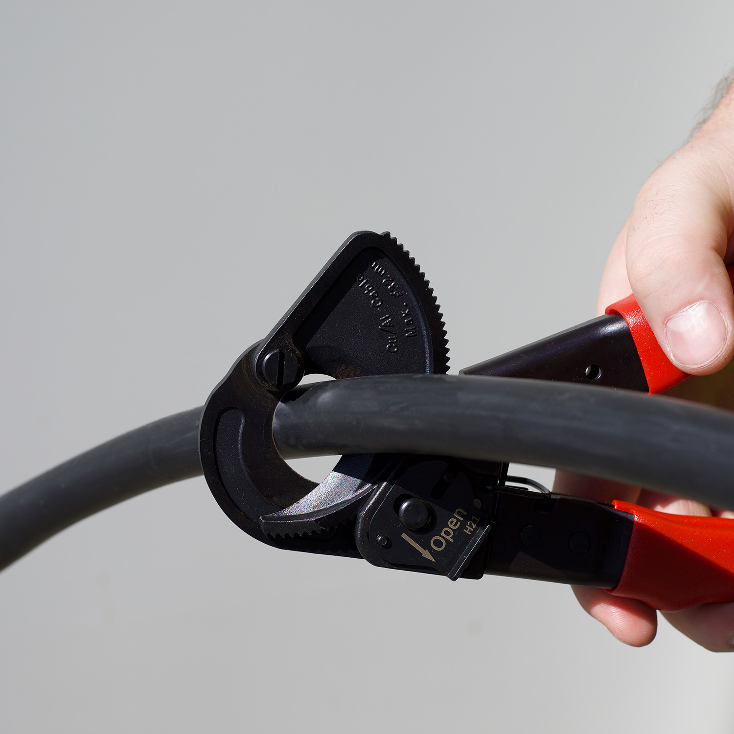 CK Tools 190mm 32mm Diameter Ratchet Cable Cutter