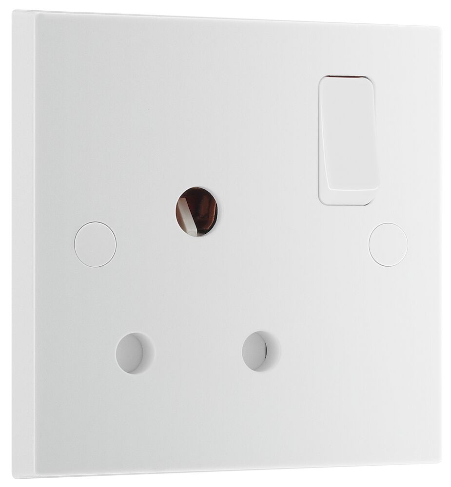 BG 1 Gang 15A Round Pin Switched Square Edge Socket White