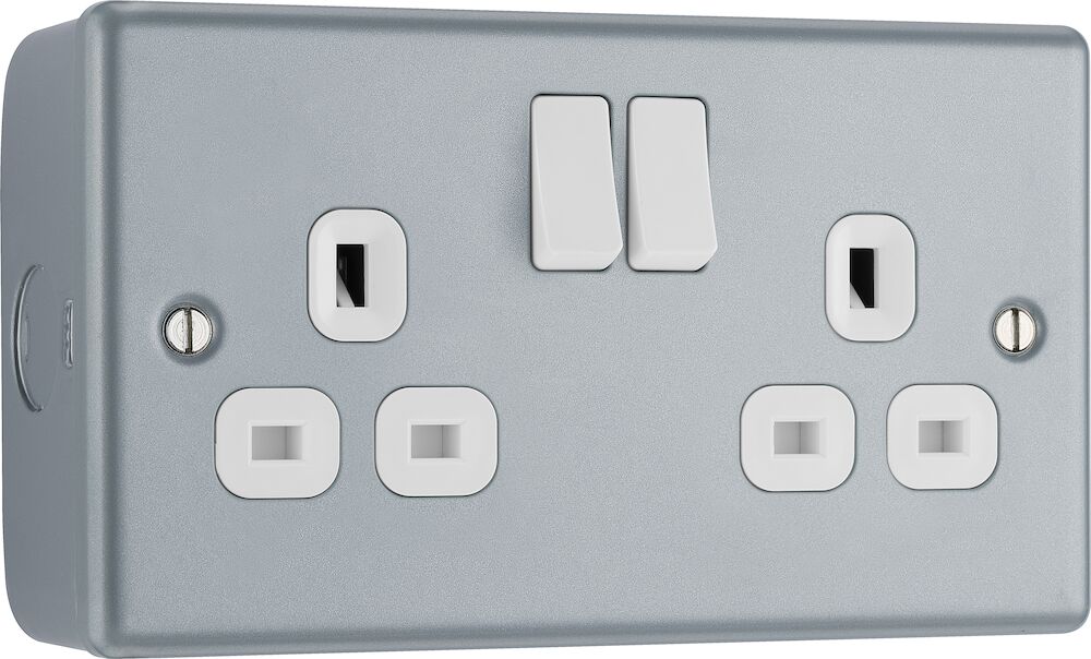 Click Essentials 13A 2 Gang DP Double Switched Socket Metal Clad