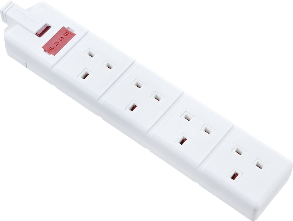 BG 13A 4 Gang Trailing Socket White