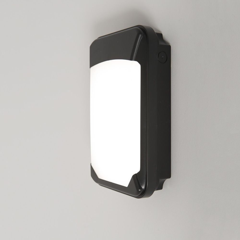 KSR Siena Slim 15W CCT Polycarbonate Bulkhead with Photocell IP65 Black IP65 3000/4000/6000K