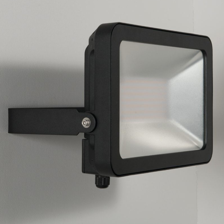 KSR Siena 150W 12380lm IP65 LED Floodlight Black 3000K Warm White | 3