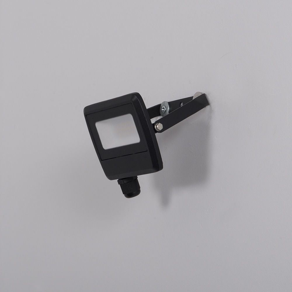 KSR Siena Cr 10W 845lm IP65 LED Floodlight Black 4000K