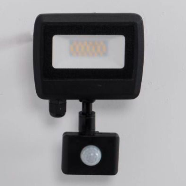 KSR Siena Cr 20W 1685lm IP65 LED Floodlight With PIR Black 4000K