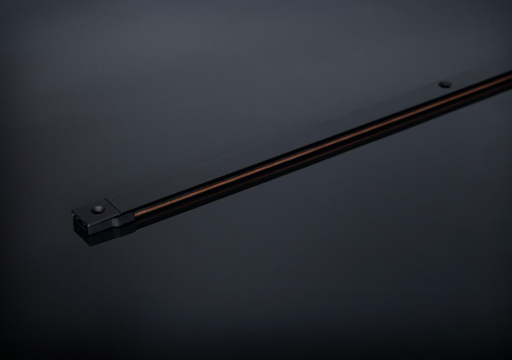 KSR Mag-Trac Track Black (2m Length)