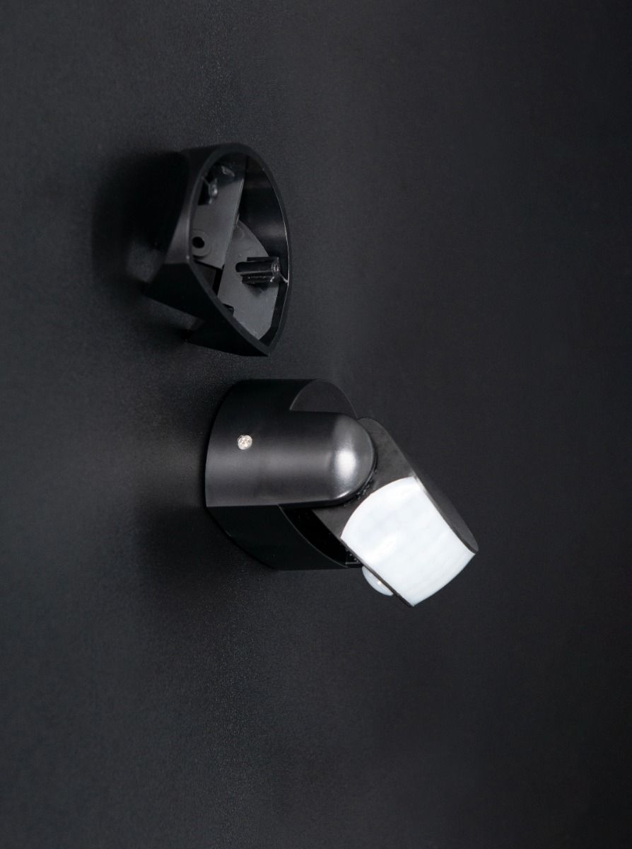 KSR External IP44 PIR Sensor with Ceiling & Corner Brackets Black