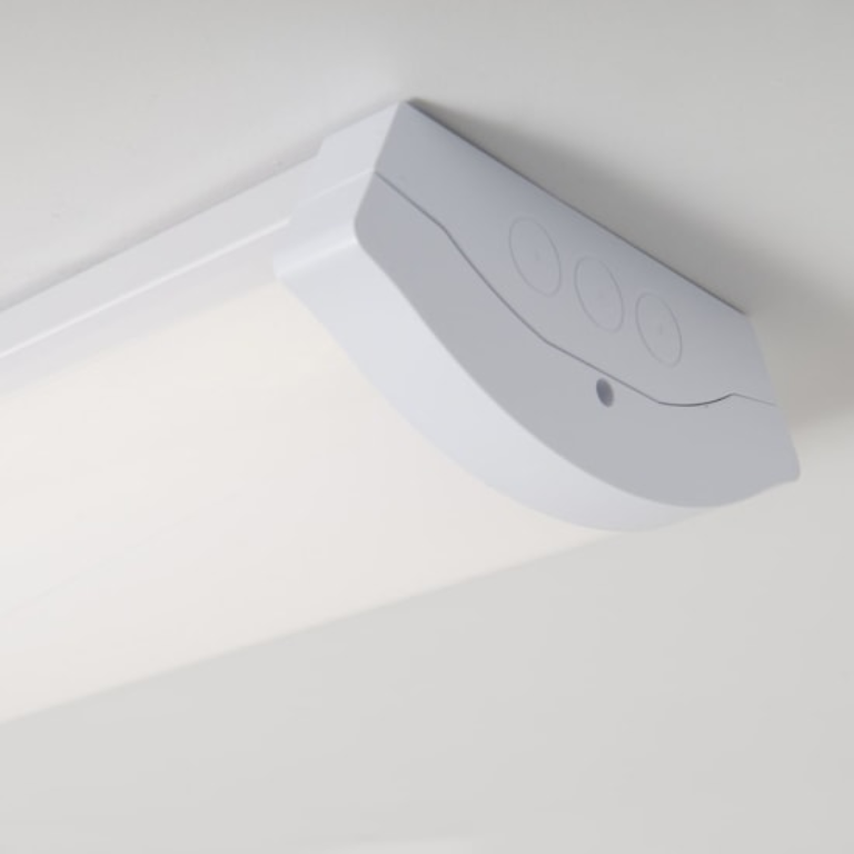 KSR Navara Pro X6-Select 6ft Multi Wattage 3CCT LED Batten