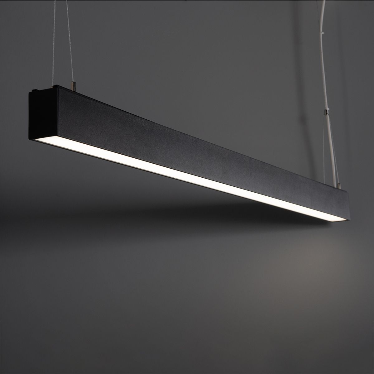 KSR Lalinea X5 25w/42w 3CCT LED 5ft Suspended Pendant Black
