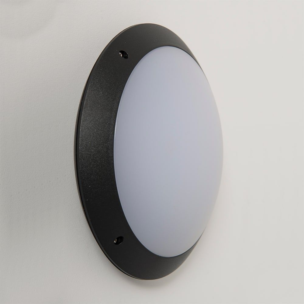 KSR Latina II 12W 675lm IP66 LED Plain Bulkhead with Microwave Sensor Black 4000k