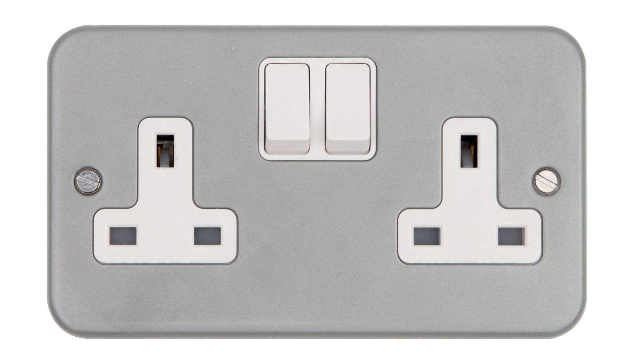 Deta Vimark 13A 2 Gang DP Double Switched Socket Metal Clad With Back Box