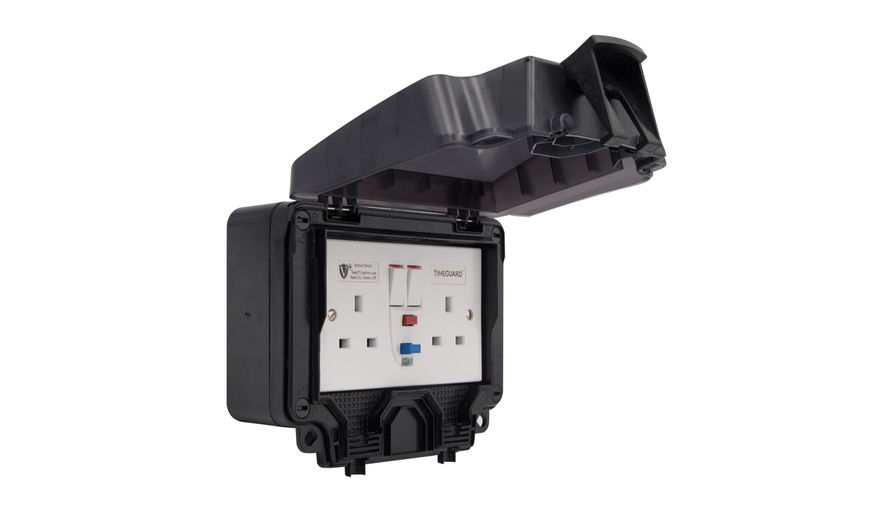 Deta Vimark WeatherPro 13A 2 Gang DP IP66 Switched Socket with Active RCD